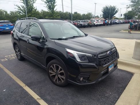 Used 2023 Subaru Forester Limited AWD/4WD image 5