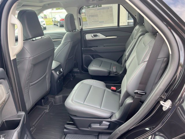 New 2026 Ford Explorer Active w/ Active Comfort Package AWD/4WD image 14