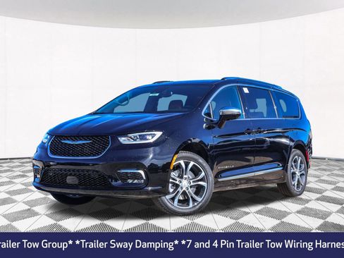 New 2026 Chrysler Pacifica Pinnacle w/ Trailer Tow Group AWD/4WD image 2