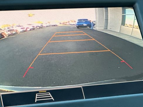 Used 2024 Chevrolet Equinox LS image 28