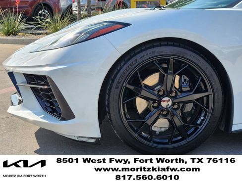 Used 2021 Chevrolet Corvette Stingray Preferred Cpe w/ Engine Appearance Package RWD image 8