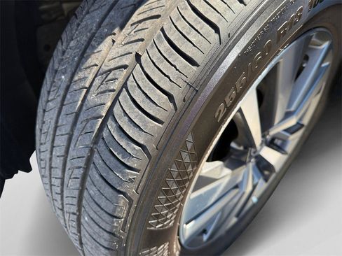 Certified 2025 Nissan Pathfinder SL image 20