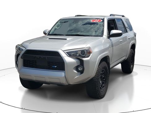 Certified 2021 Toyota 4Runner TRD Off-Road AWD/4WD image 3