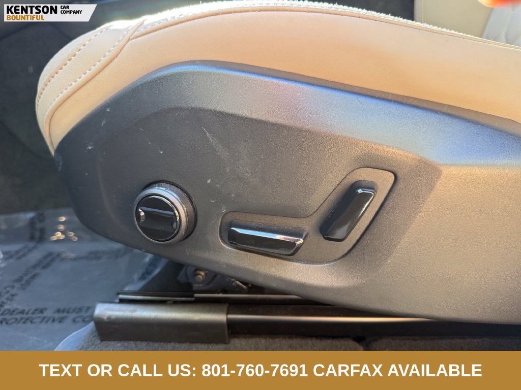 Used 2026 Volvo XC60 B5 Plus AWD/4WD image 29