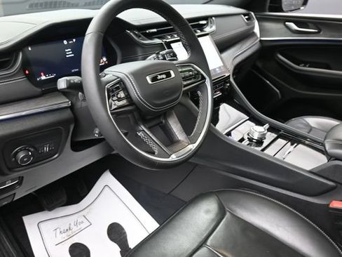 Used 2023 Jeep Grand Cherokee L Overland AWD/4WD image 14