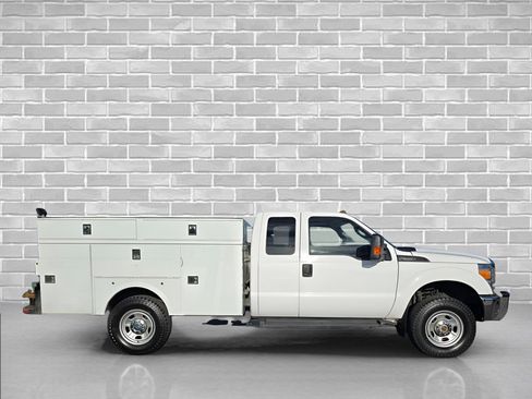 Used 2016 Ford F350 XL w/ XL Appearance Package AWD/4WD image 6