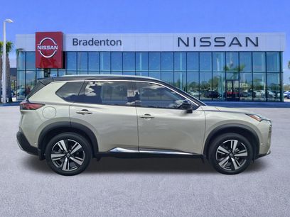 Certified 2022 Nissan Rogue Platinum w/ Head-Up Display Package