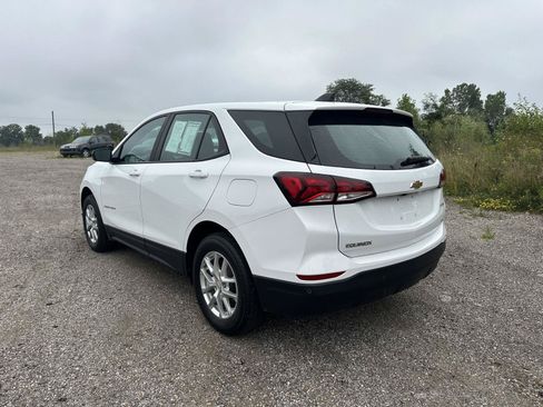 Used 2022 Chevrolet Equinox LS w/ Driver Confidence II Package AWD/4WD image 5