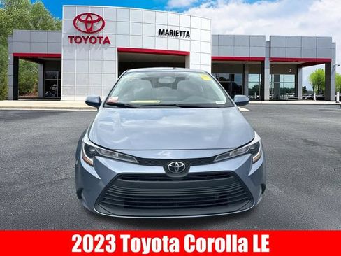 Used 2023 Toyota Corolla LE FWD image 2