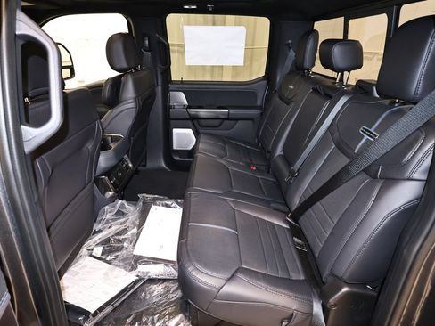 New 2026 Ford F450 Platinum w/ FX4 Off-Road Package AWD/4WD image 14