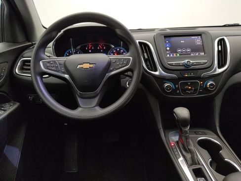 Used 2022 Chevrolet Equinox LT FWD image 22