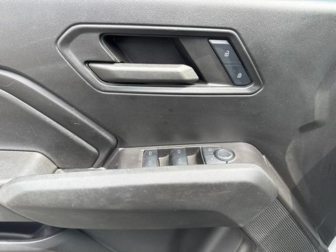 Used 2024 Chevrolet Colorado W/T RWD image 8