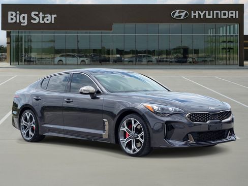 Used 2020 Kia Stinger GT2 RWD image 6