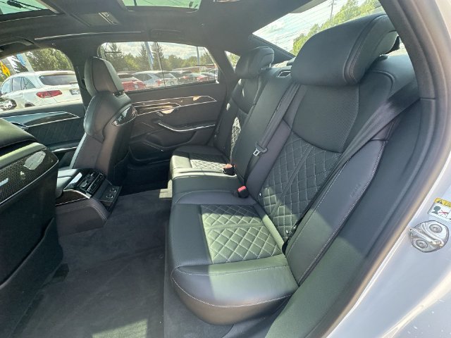 Used 2023 Audi S8 w/ S8 Executive Package AWD/4WD image 29