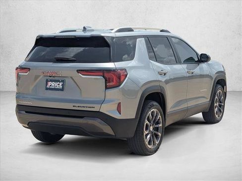Used 2026 GMC Terrain Elevation w/ Elevation Premium Package FWD image 5