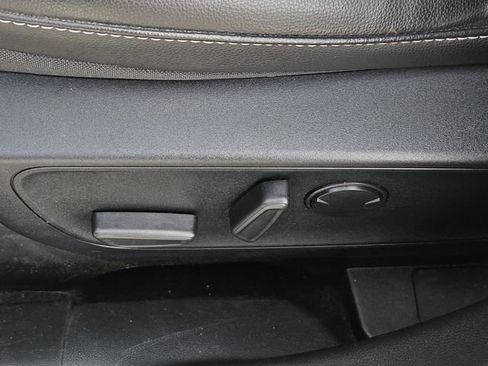 Used 2021 Ford Escape SEL image 30