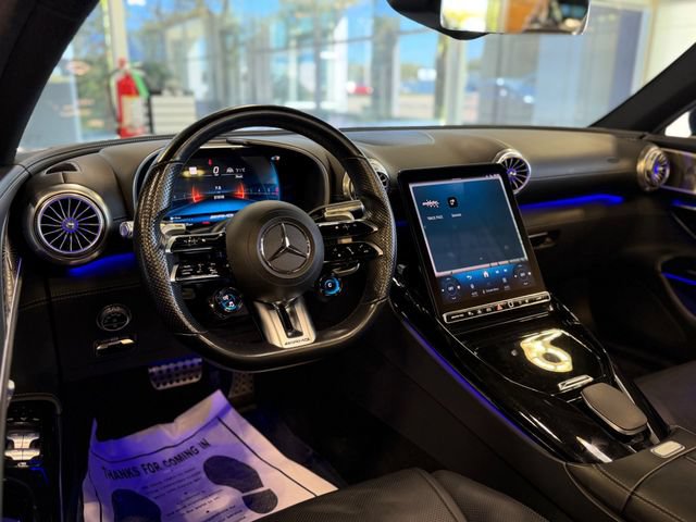 Used 2022 Mercedes-Benz SL 63 AMG 4MATIC w/ Driver Assistance Package image 45