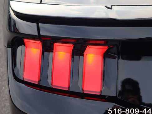 Used 2024 Ford Mustang GT Premium image 28