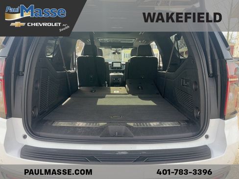 Used 2022 Chevrolet Suburban RST w/ Luxury Package image 22