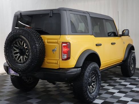 Used 2022 Ford Bronco Black Diamond image 19