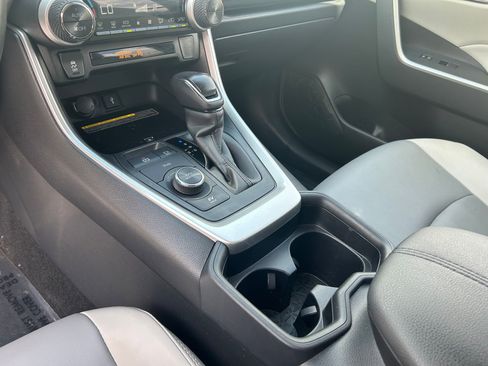 Used 2021 Toyota RAV4 XLE Premium AWD/4WD image 22