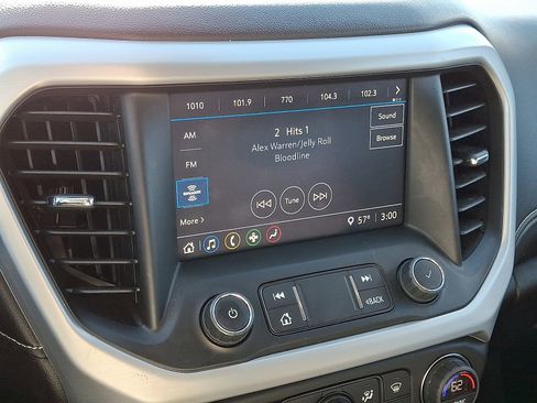 Used 2023 GMC Acadia SLE w/ Driver Convenience Package image 19