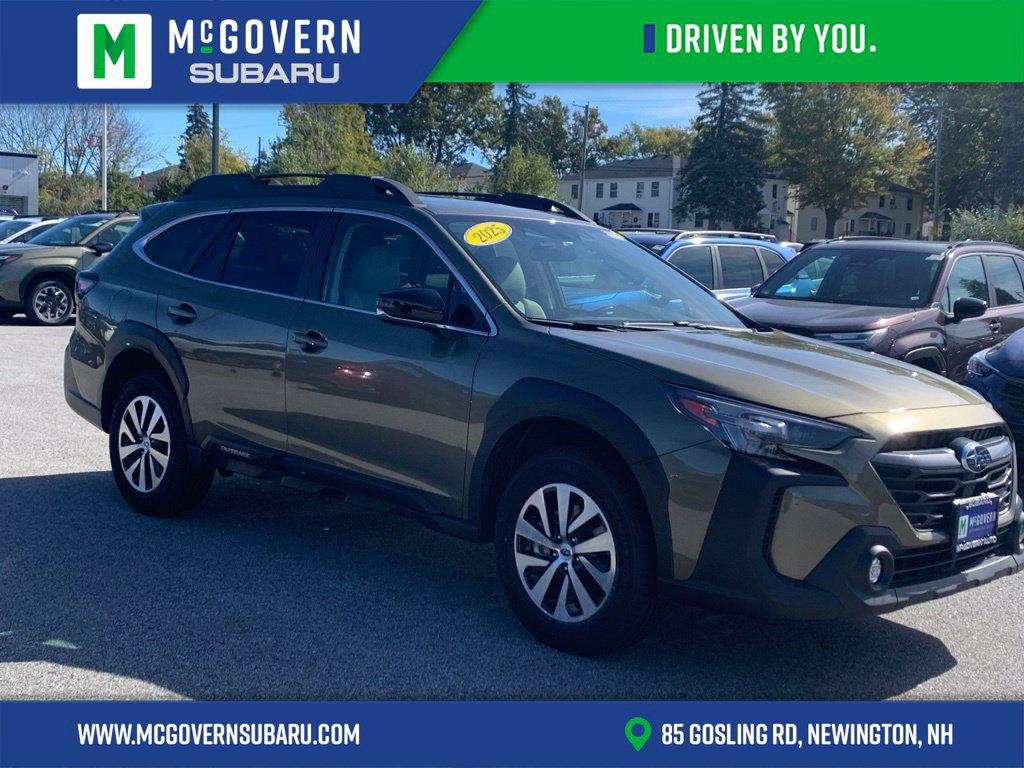 Used 2025 Subaru Outback Premium AWD/4WD image 1