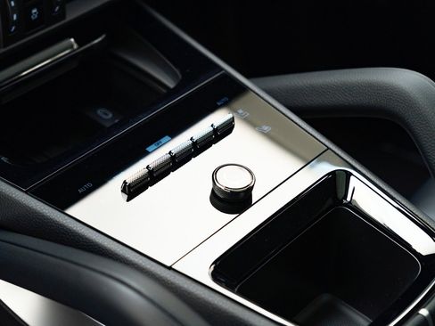 New 2026 Porsche Cayenne Coupe image 29