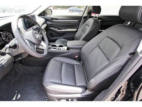 New 2025 Nissan Altima 2.5 SL image 6