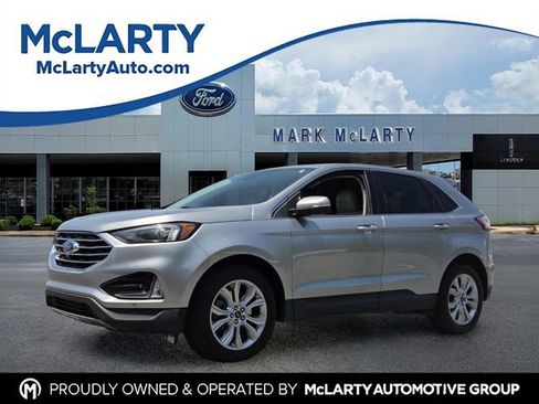 Certified 2022 Ford Edge Titanium AWD/4WD image 1