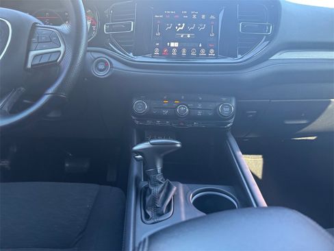 Certified 2024 Dodge Durango SXT w/ 3rd Row Seating Group image 11