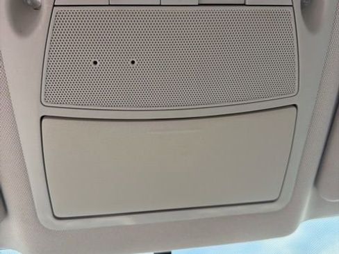 Used 2017 Nissan Rogue S image 15