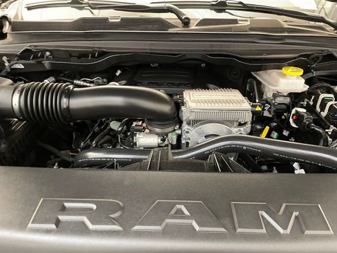 New 2026 RAM 1500 Express AWD/4WD image 18