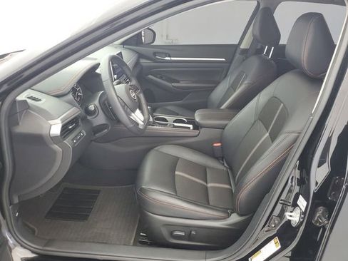 Used 2024 Nissan Altima 2.5 SR FWD image 18