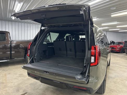 Used 2025 Ford Expedition Max Platinum w/ Stealth Performance Package image 17