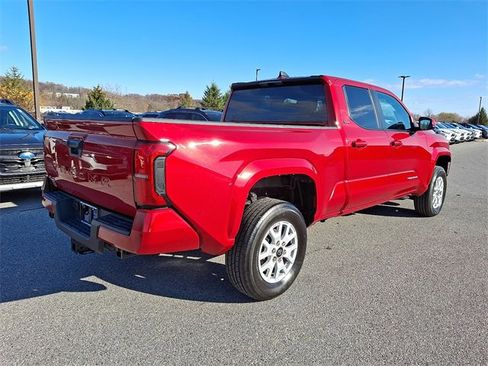 Certified 2025 Toyota Tacoma SR5 image 6