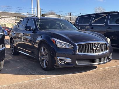 Used 2016 INFINITI Q70 L 3.7 w/ Deluxe Touring Package