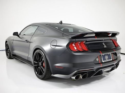 Used 2021 Ford Mustang Shelby GT500 w/ Technology Package image 3
