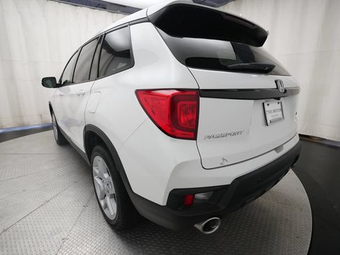 Used 2025 Honda Passport EX-L image 35