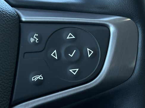 Used 2024 GMC Terrain AT4 image 13