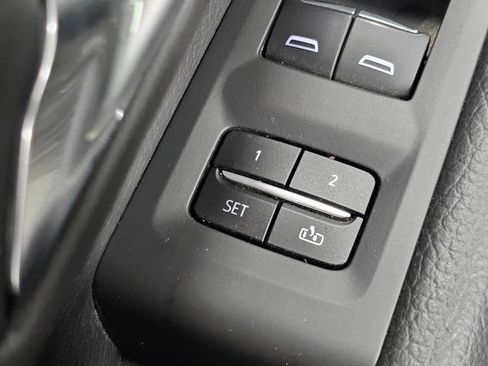 Used 2021 GMC Yukon Denali AWD/4WD image 38