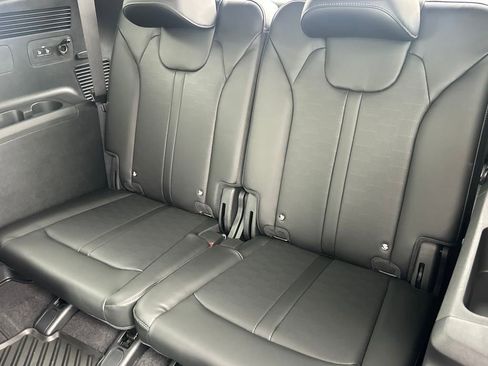 New 2025 Kia Sorento X-Line EX image 17