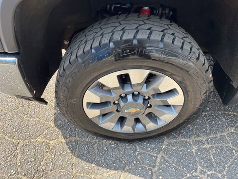 Used 2024 Chevrolet Silverado 2500 LT w/ All Star Edition image 30