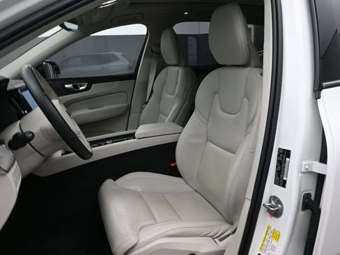 Used 2023 Volvo XC60 B5 Ultimate AWD/4WD image 10