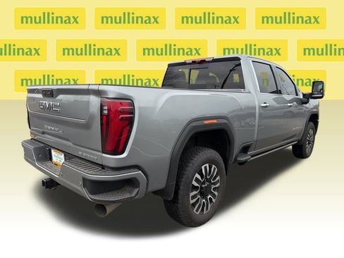 New 2025 GMC Sierra 2500 Denali Ultimate image 10