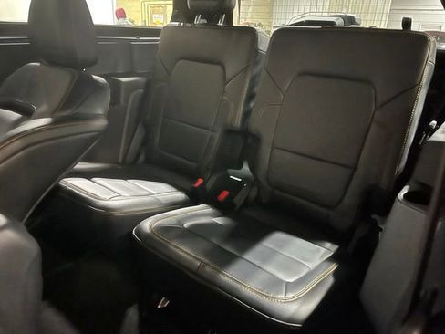 Used 2022 Ford Bronco Badlands image 12