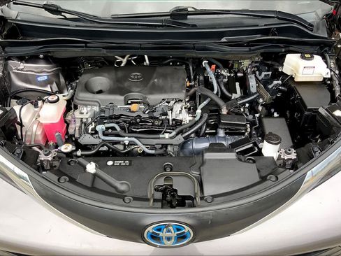 Used 2021 Toyota Sienna XLE image 31