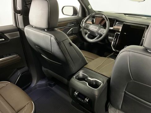 New 2026 GMC Acadia Denali Ultimate w/ LPO, Floor Liner Package image 34