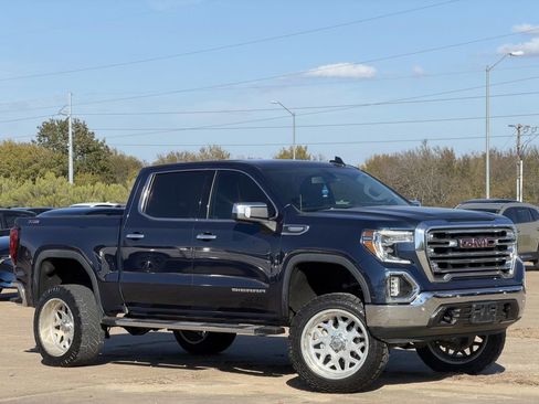Used 2021 GMC Sierra 1500 SLT image 3