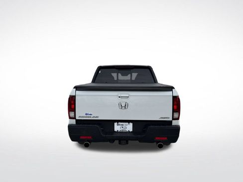 Used 2021 Honda Ridgeline Black Edition image 14